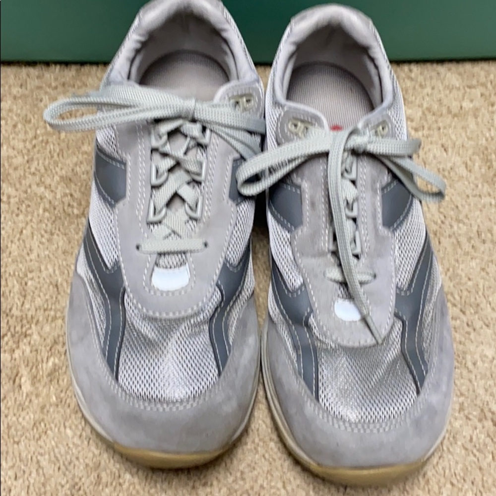 Sas size 11 w sneakers